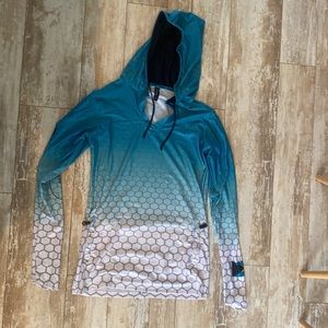 Long sleeve hooded Sun shirt